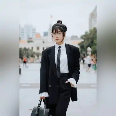夏璨志